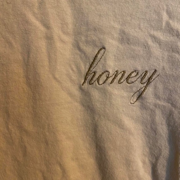 Brandy Melville Rare “Honey” Boxy Cropped Tee - Picture 4 of 4
